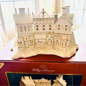 Lenox Mistletoe Park Lighted Village Apothecary Bakery Barber Shop Retired